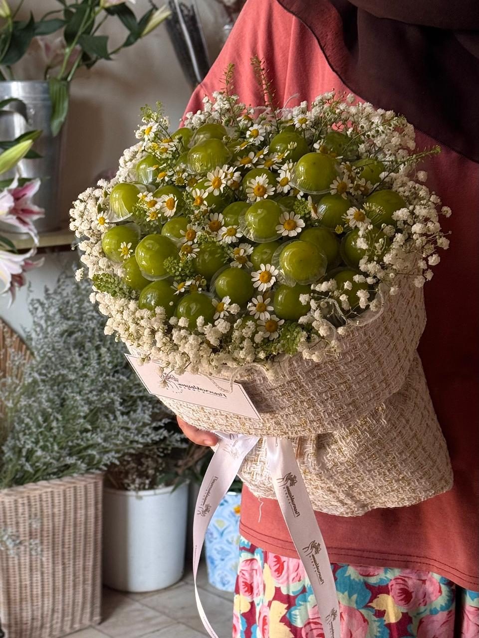 Muscat (Tweed Fabric) Medium bouquet
